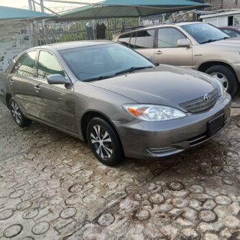 2004 Toyota Camry LE, 4 Cyl