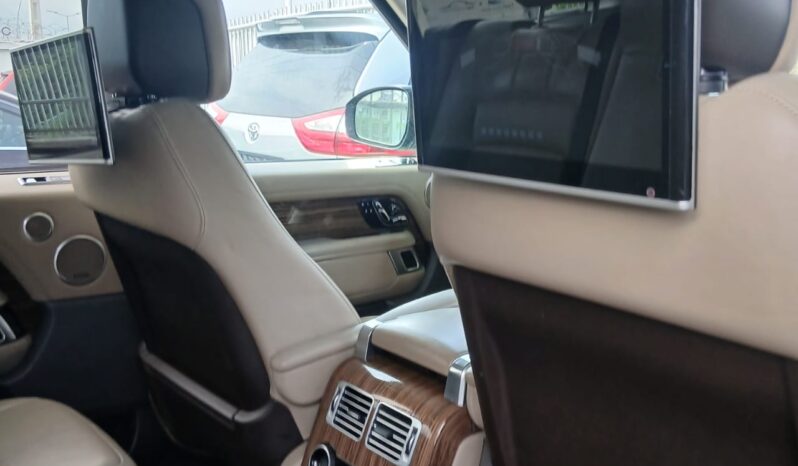 
								2019 LAND Rover Range Rover full									